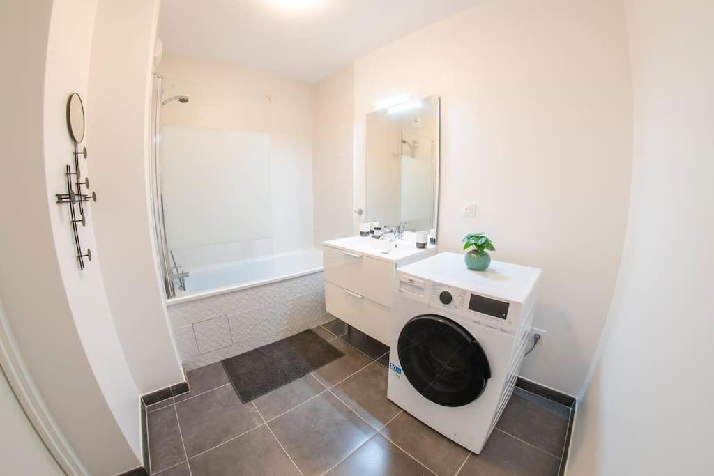 Paris & Disneyland - 2Min From Train Station - Free Private Parking Villiers-sur-Marne Eksteriør bilde